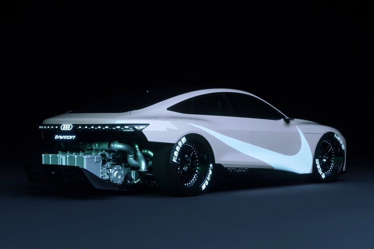 未来感Audi Tron概念轿跑 | 赛博朋克超写实渲染