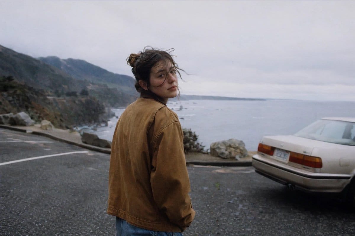 Melancholy Coast·Road Trip Movie Touching Portraits