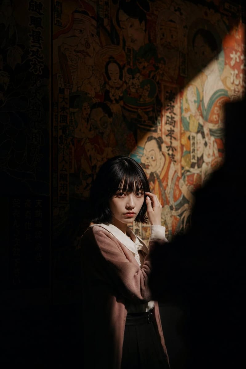 黑暗展厅复古电影感|高保真人像肖像摄影