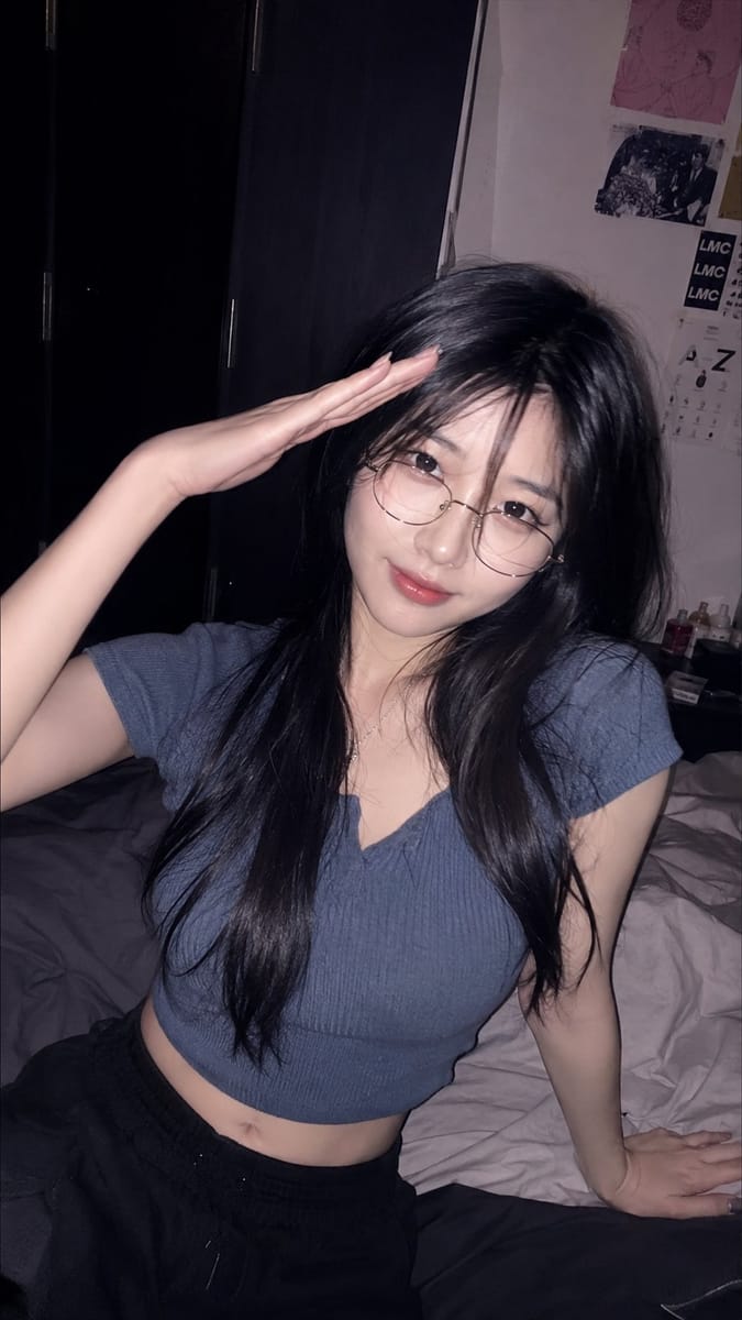 韩国偶像男友视角卧室私密写真